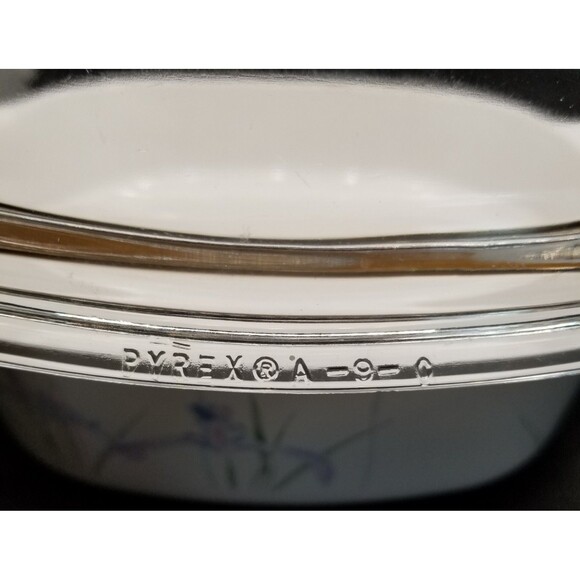 Corning Ware Shadow Iris pattern Casserole dish 2 qt w/ lid vintage rare pattern - Picture 10 of 12
